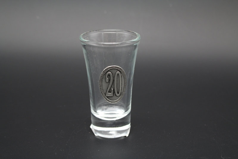 Feles pohár/20